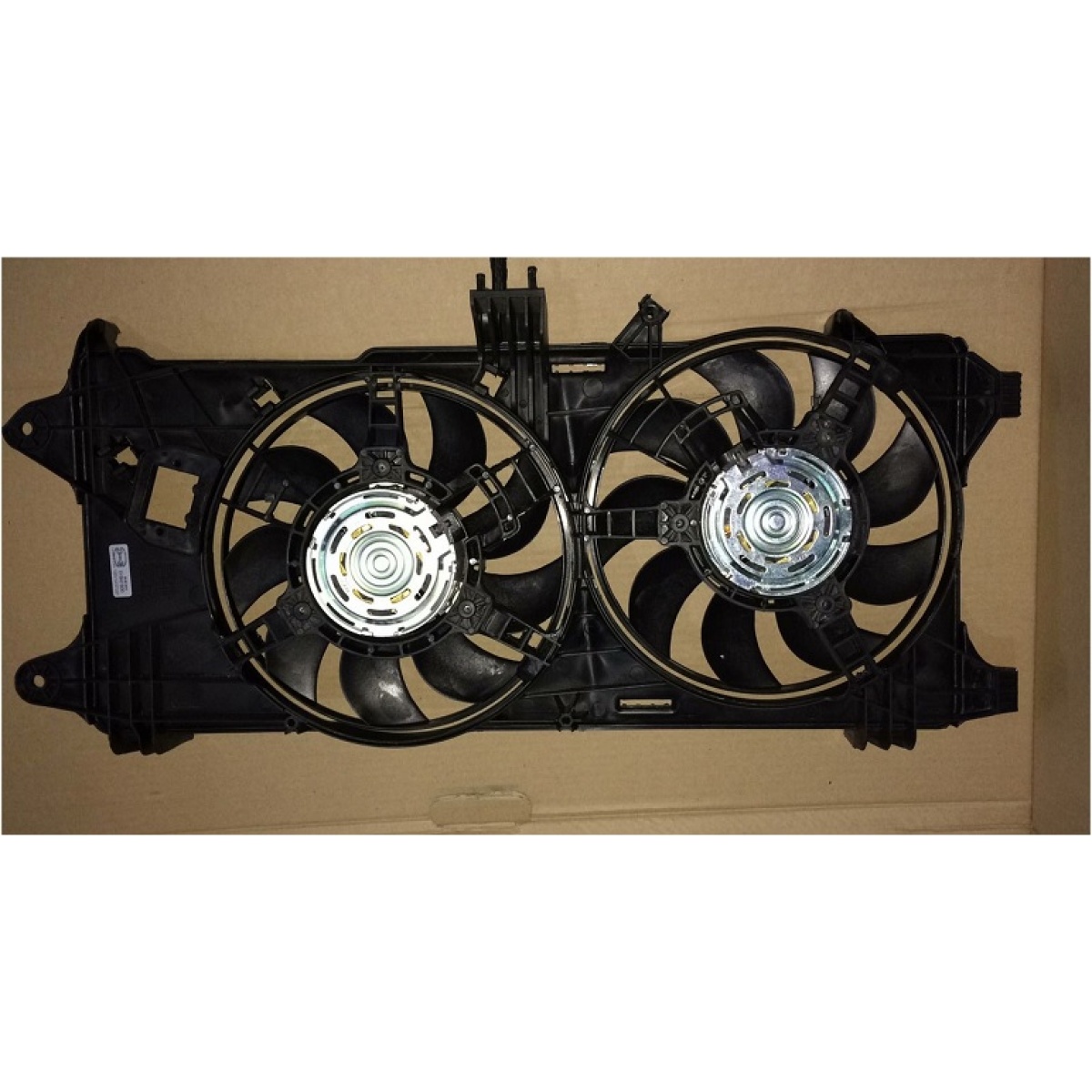 FAN MOTORU + DAVLUMBAZ EV847500 DOBLO 1.3 1.9 JTD 46821264