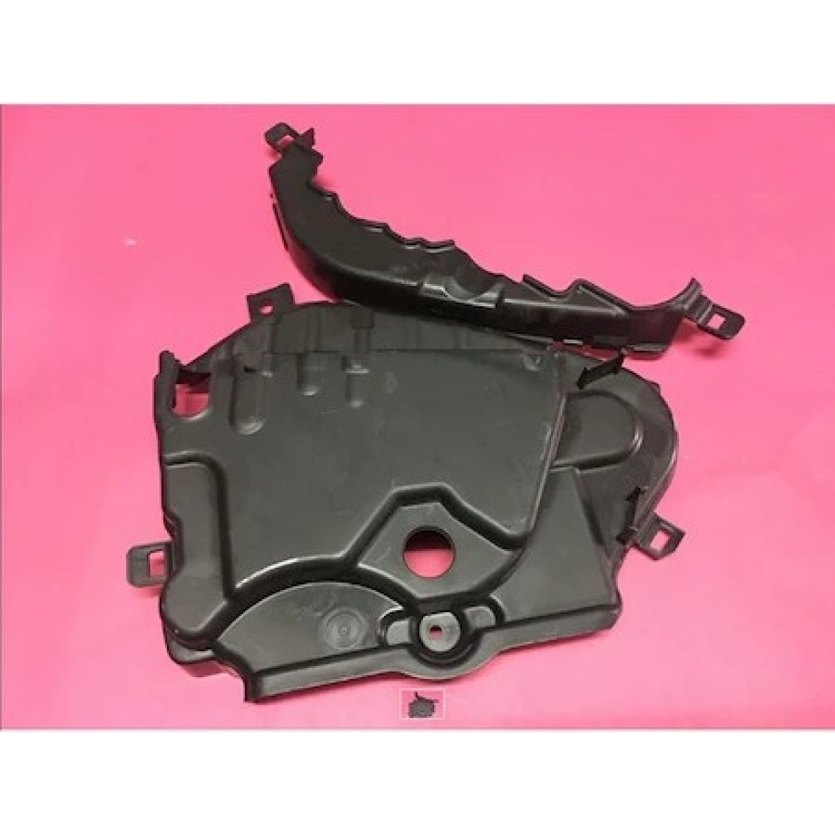 TRİGER KAPAĞI 135631065R CLIO V NISSAN