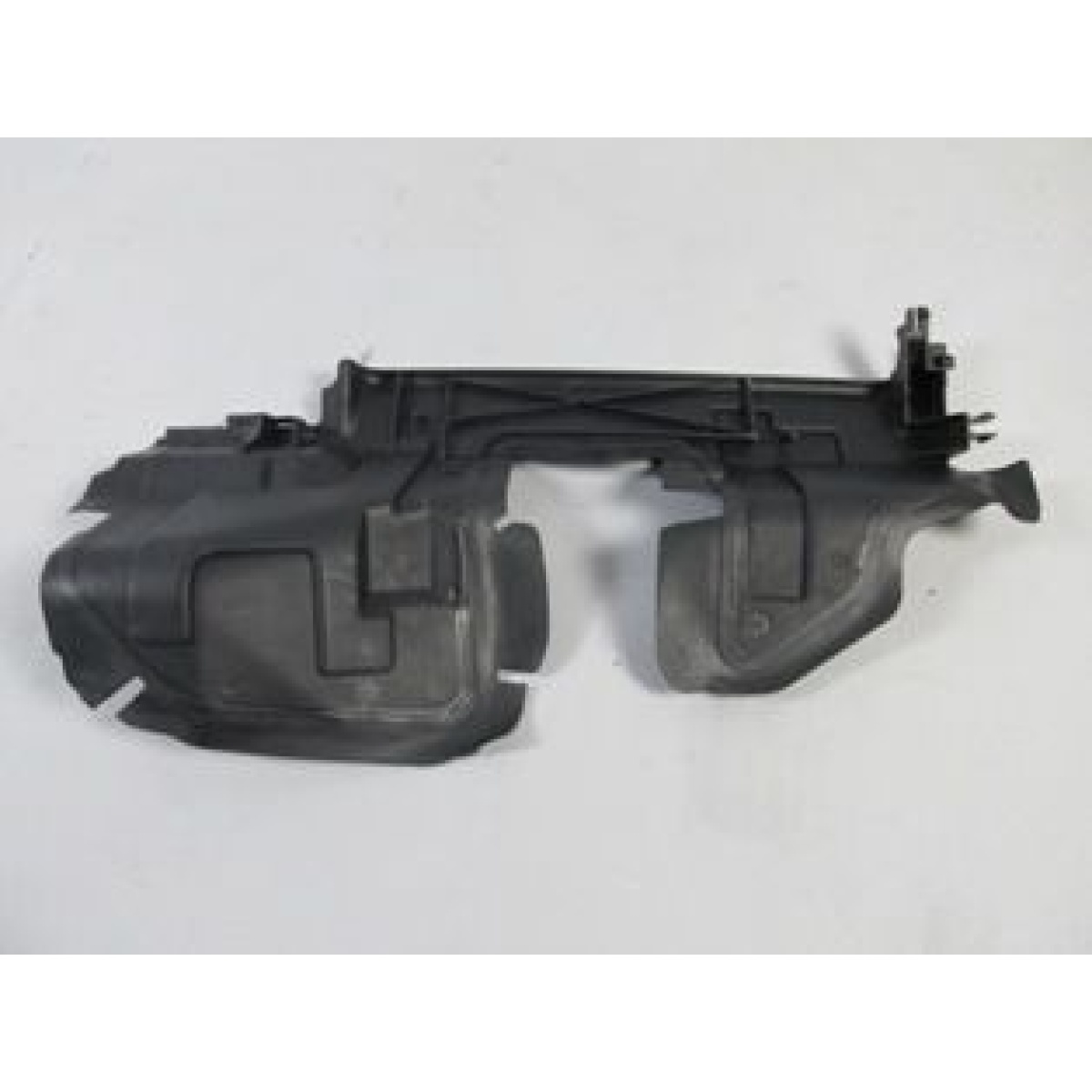 RADYATÖR YAN DAVLUMBAZI SAĞ 214989318R FLUENCE MEGANE-III