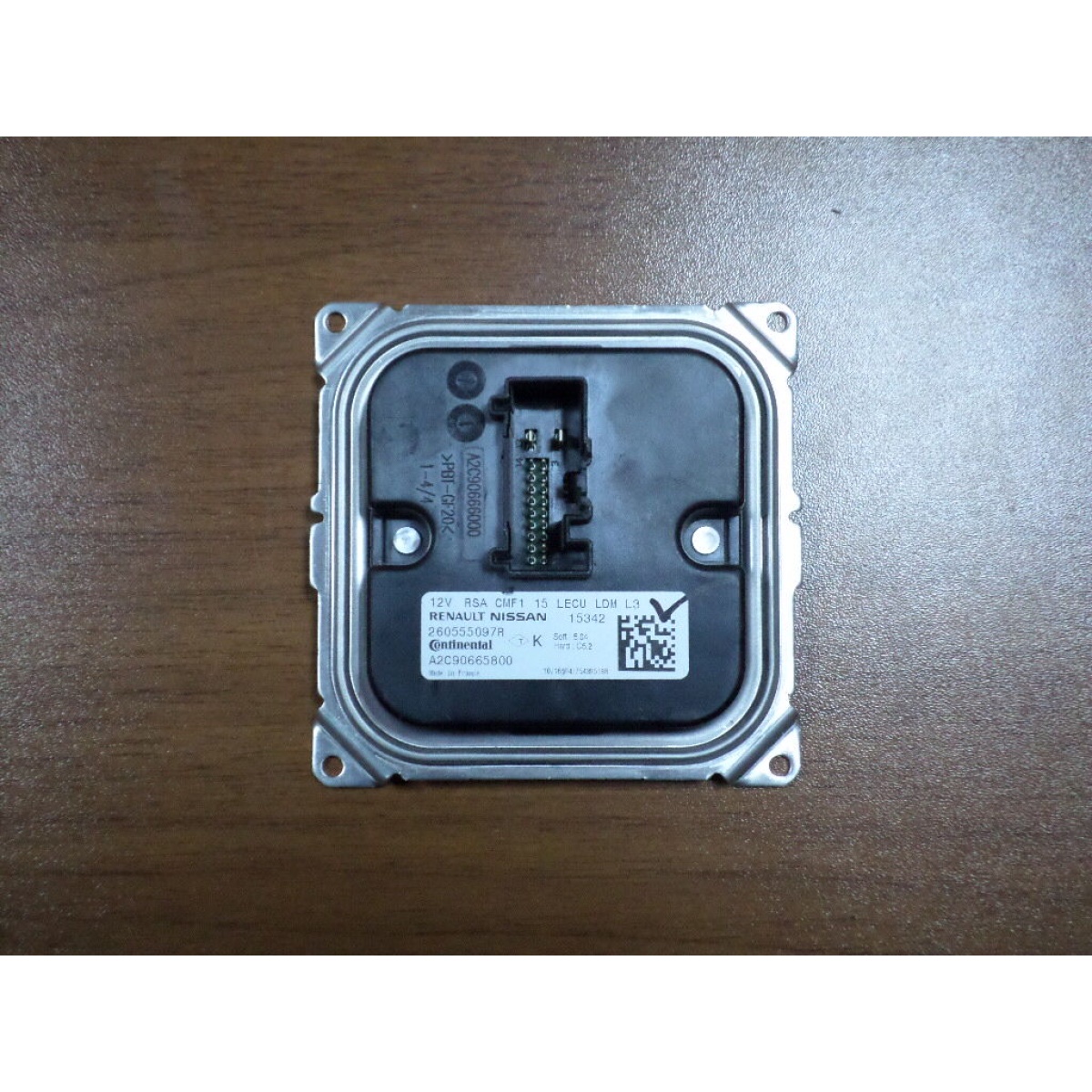 260551225R FAR BEYNİ (XENON) 260555097R MEGANE IV KADJAR CLIO IV (260556623R)