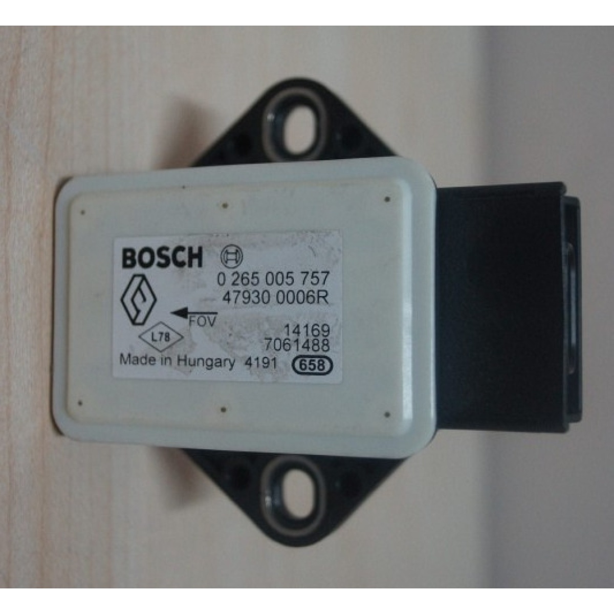 TEKERLEK HIZ SENSÖRÜ KAPTÖRÜ 479300006R DUSTER 4X2 KANGO III