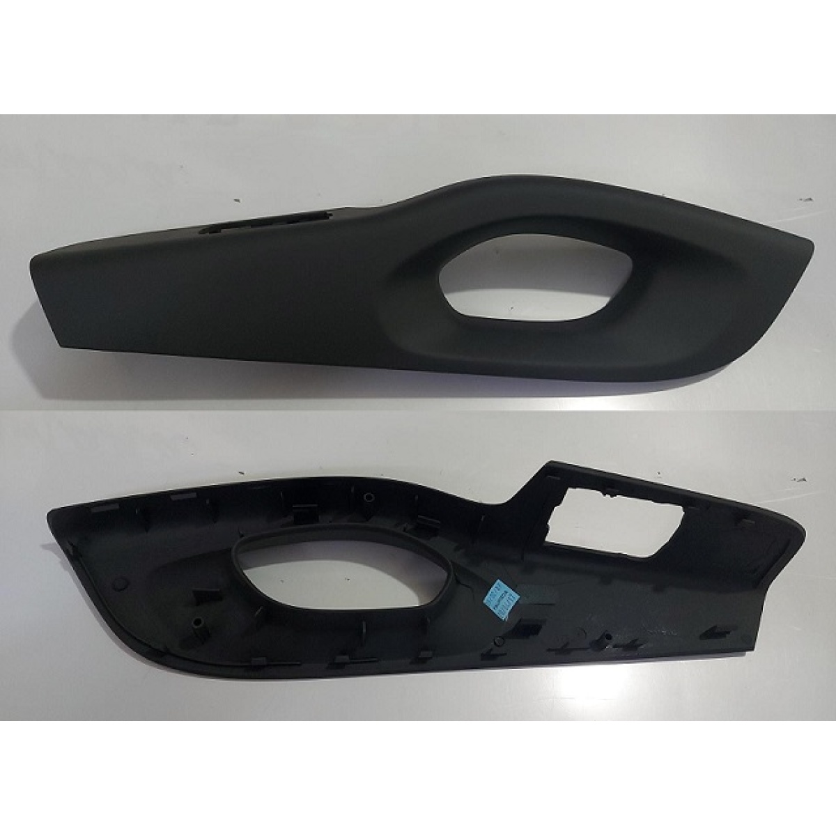 KAPI İÇ TUTMA KOLU BAKAKİTİ SAĞ ÖN 809601792R TRAFIC III