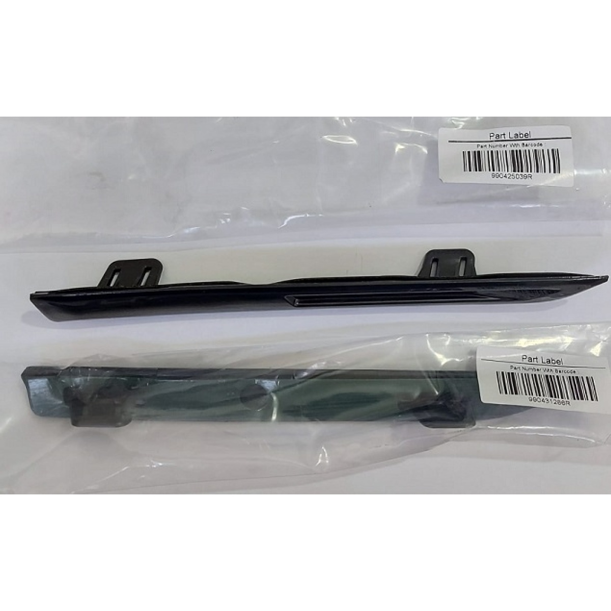 ÇAMURLUK ÇITA TAKIMI ÖN SAĞ 990425039R SOL 990431286R MEGANE IV (SİYAH)