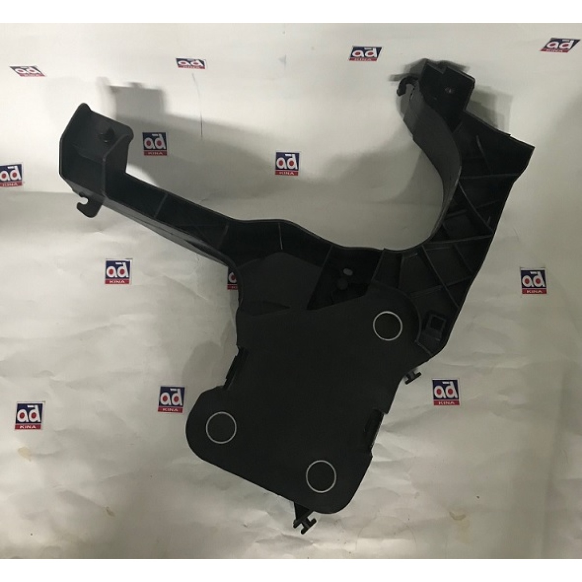 FAR SACI PLASTİK AYAĞI SAĞ XF710002R MEGANE-II (YZL0032R)