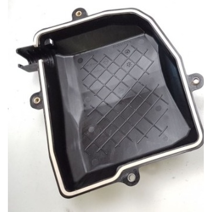 ENJEKSİYON BEYİN KAPAĞI 310E91927R CLIO V