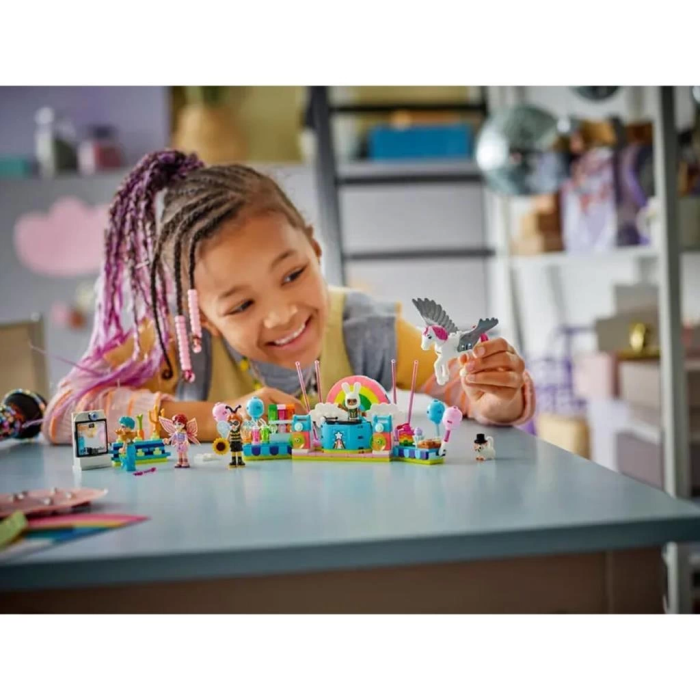 BFS  42661 Lego Friends Kostüm Partisi 261 parça +6 yaş