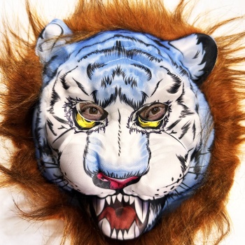 Kahverengi Saçlı Peluş Köpek Kurt Kaplan Maskesi 34 No