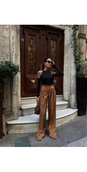 Üç Düğme Detayli Palazzo Pantolon