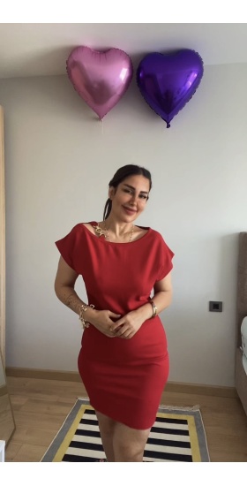 Kadın Kısa Kollu Tek Omuz Askı Ve Aksesuar Detay Beli Lastikli Krep Elbise