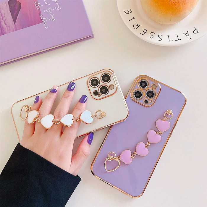 Ally iPhone 13 Pro 6.1inç Kılıf Kalp Bileklik Tutuculu Lüx Silikon Askılı Kılıf-(5775)