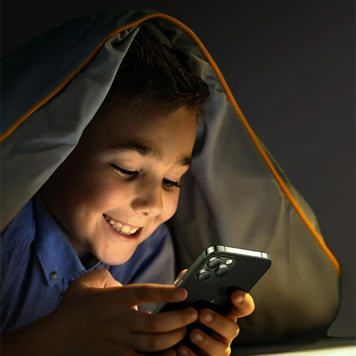 ALLY İPhone 12 Pro Max Anti -Blue Green Light Göz Korumalı Tempered Full Ekran Koruyucu-(5775)