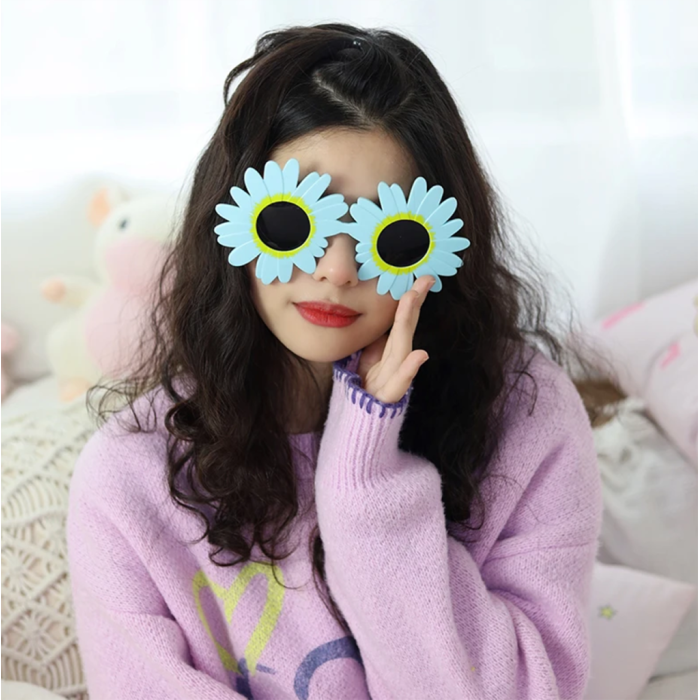 Mavi Renk Papatya Şekilli Parti Gözlüğü 18x10cm