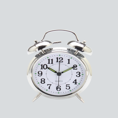 Dekoratif Gümüş Işıklı Alarmlı Masa Saati Sessiz Mekanizma