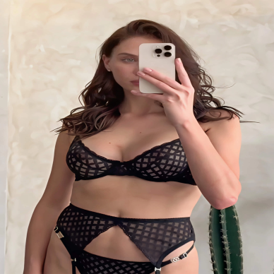 Desteksiz Dantelli Siyah Jartiyer Takım