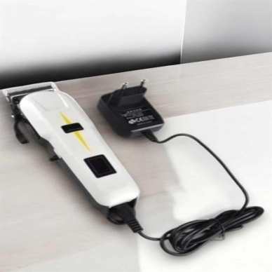 Yeni Nesil Tıraş Makinesi Uzun Şarjlı Paslanmaz Çelik Bıçaklı