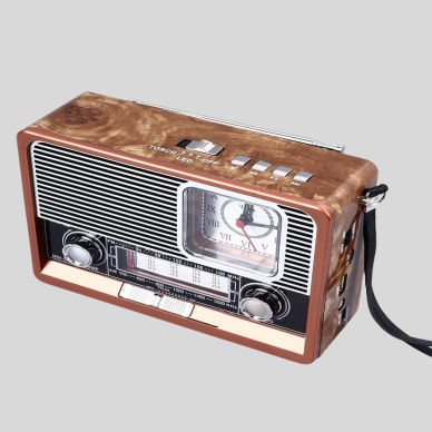 Dekoratif Vintage Radyo – Klasik Görünüm Modern Fonksiyon ve Uzun Ömürlü Kullanım