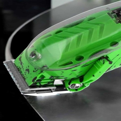 Lazer Öncesi Şarj Edilebilir Su Geçirmez Tıraş ve Bakım Seti