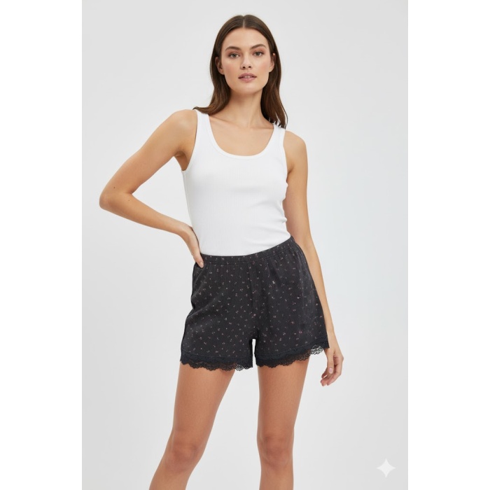 Düz Renk Mini Çiçek Desenli Penye Kadın Ev Şortu Bacak Dantel Detaylı Ev Giyim Siyah