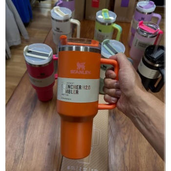 Stanley Turuncu Renk  Pipetli Termos 1.18 Lt