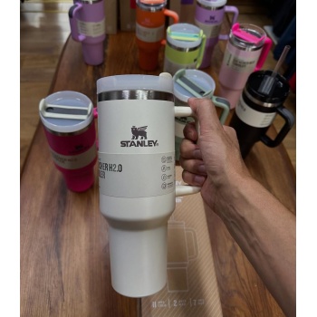 Stanley mor Yeşil Pipetli Termos 1.18 Lt