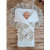 Yenidoğan Beyaz Wool Yün Kumaş Taç Nakışlı Trilüks Kundak Bebek Battaniyesi