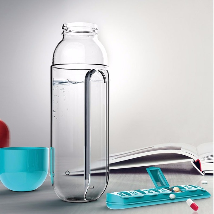 Haftalık İlaç Organizerli Plastik Su Şişesi 600 ml (4434)