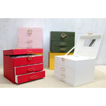 17x20 cm Deri Kaplamalı Makyaj Ve Takı Kutusu