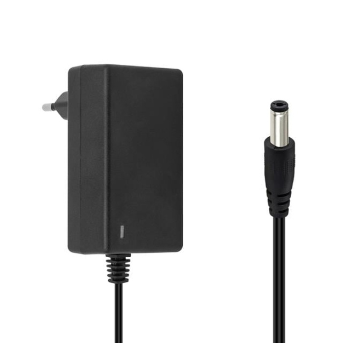 Weko 7.2Volt - 1Amper 5.5x2.5 Uçlu Ledli Yerli Üretim Priz Tipi Adaptör