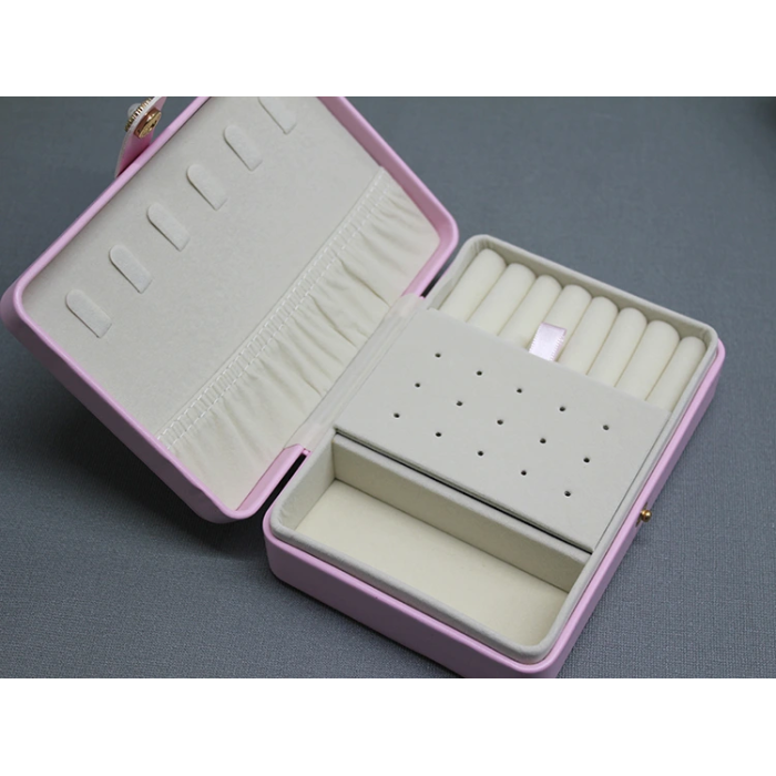 Deri Kaplamalı Makyaj Ve Takı Kutusu Alk3612