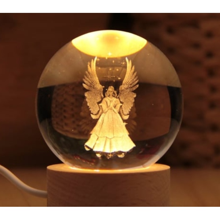 Dekoratif Kanatlı Melek Tasarımlı Ahşap Altlıklı Işıklı Cam Küre Cam:6cm Ahşap:2cm