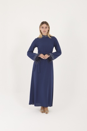 Lacivert Beyoğlu Taşlı Tüy Detaylı Krep Abiye Elbise