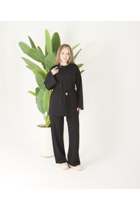 Siyah Tokalı Oyso Pantolonlu Takım