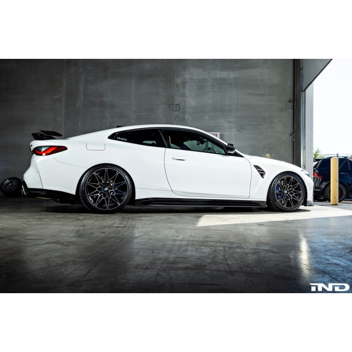 MHC G8X M3 / M4 Carbon Side Skirt Set