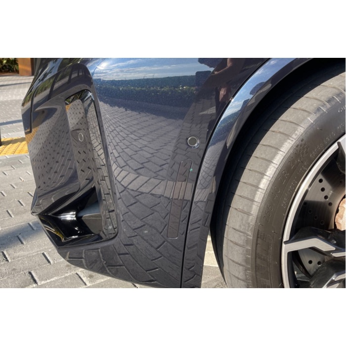 IND F97 X3M LCI Reflector Cosmetic Package