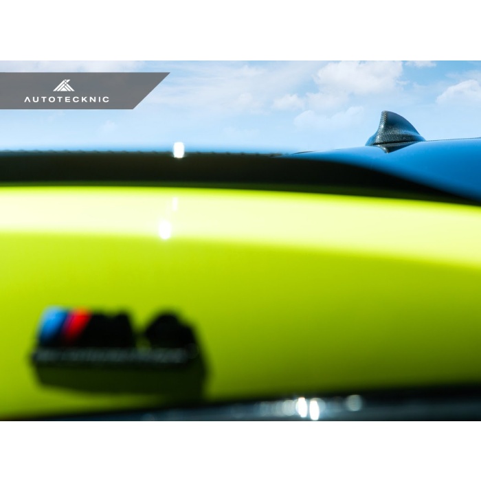 AutoTecknic G82 M4 Pre-LCI Dry Carbon Roof Antenna Cover