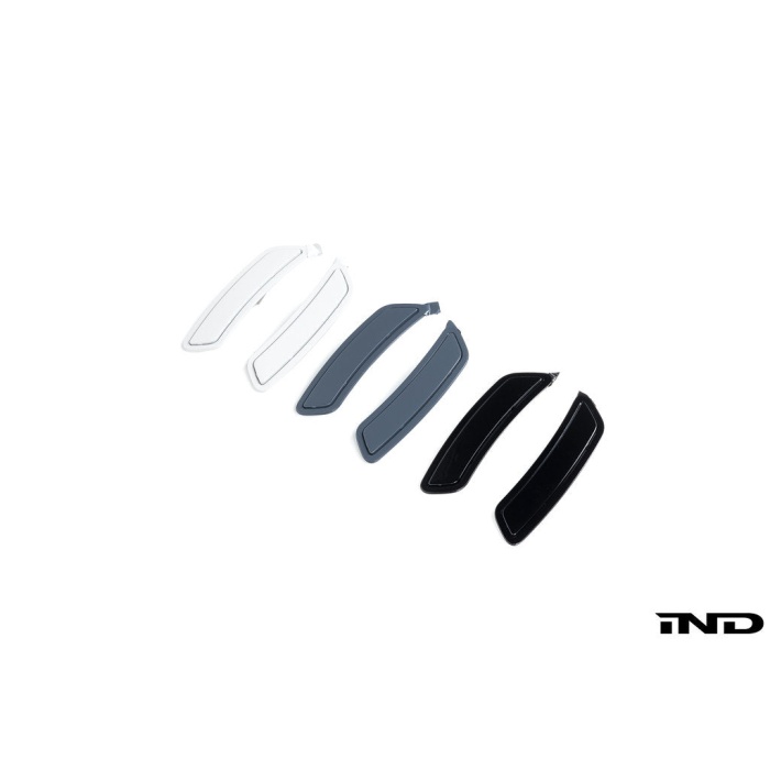 IND I20 iX Painted Rear Reflector Set
