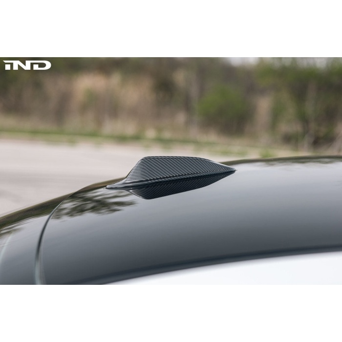 AutoTecknic G-Chassis LCI Dry Carbon Roof Antenna - 2023+ 2x2 weave