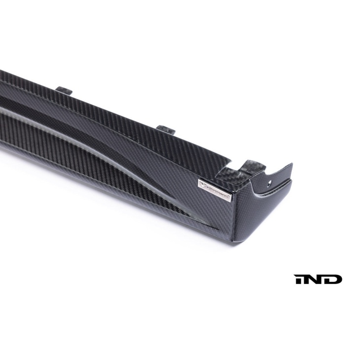 Vorsteiner Tesla Model Y Carbon Aero Side Skirt Set