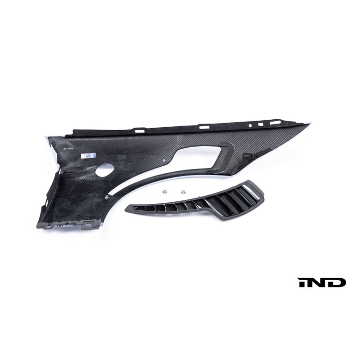 Karbonius E92 M3 Carbon Vented Fender Set