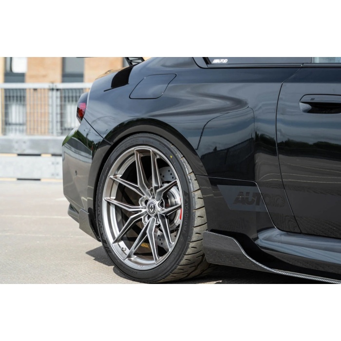 TRE G87 M2 Carbon Side Skirt Set
