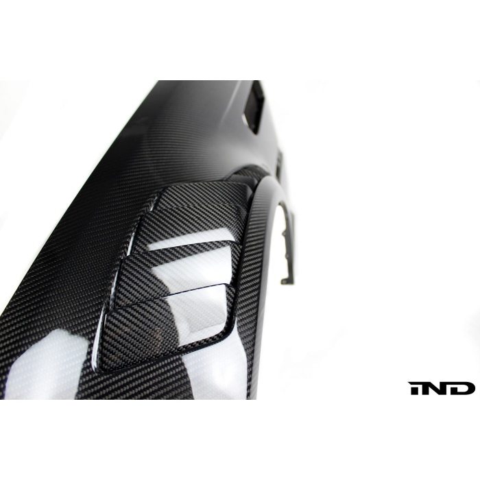 Karbonius E46 M3 Carbon Vented Fender Set