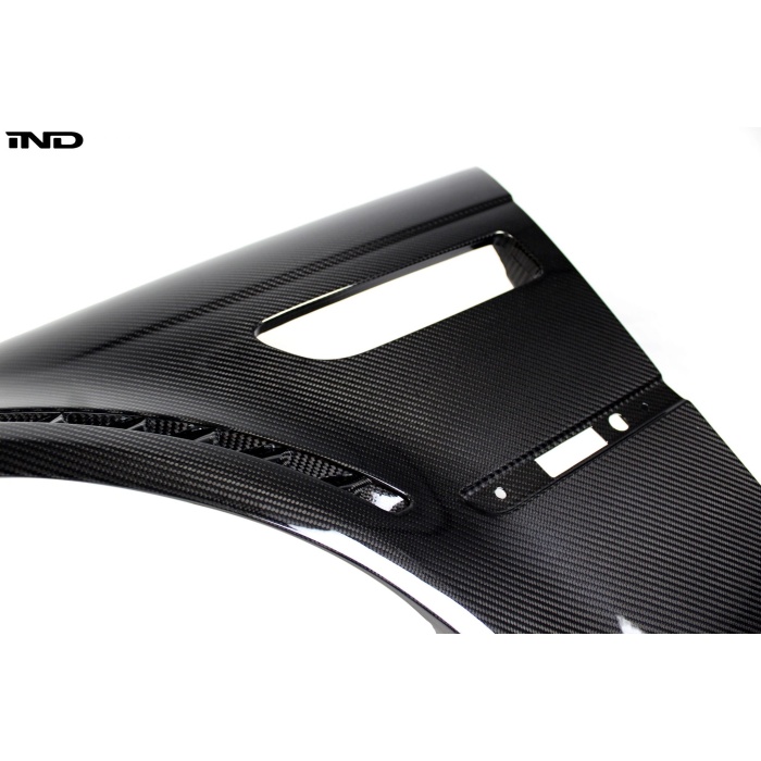 Karbonius E46 M3 Carbon Vented Fender Set