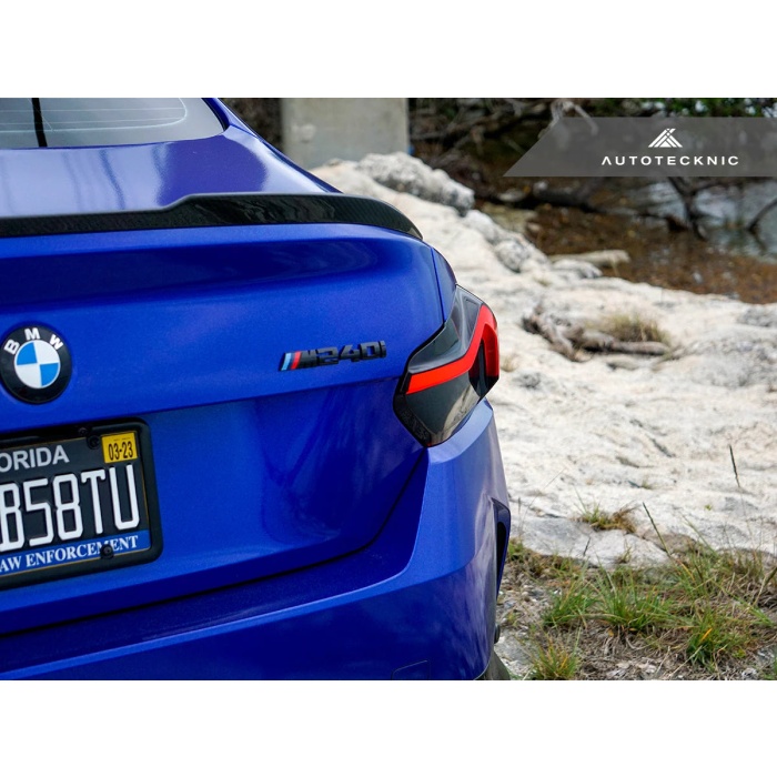 AutoTecknic G87 M2 Dry Carbon Versus Trunk Spoiler