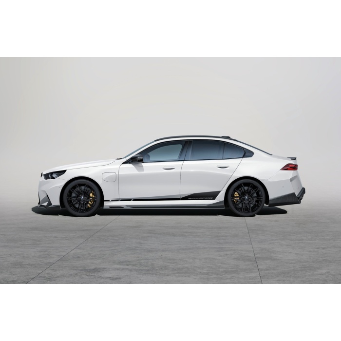 BMW M Performance G90 / G99 M5 Carbon Side Skirt Set