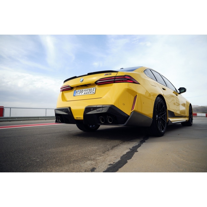BMW M Performance G90 / G99 M5 Carbon Rear Diffuser Set