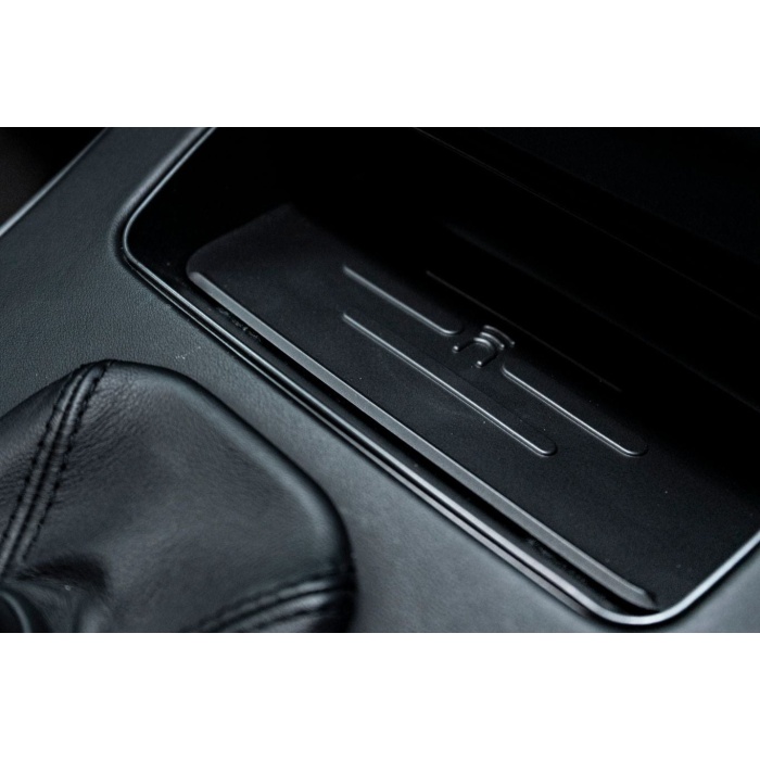 Induktiv E9X 3-Series Wireless Charger Kit