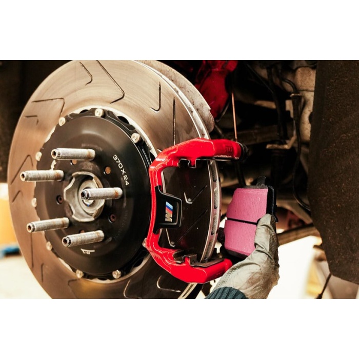 MMX Performance G8X M2 / M3 / M4 RP650 Performance Brake Pad Set - Rear