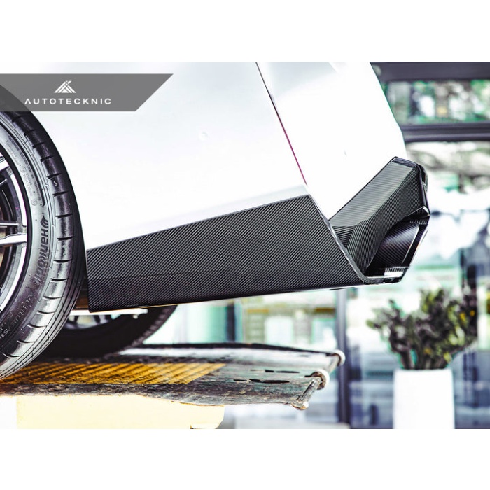 AutoTecknic G90 / G99 M5 Dry Carbon Performante Rear Diffuser
