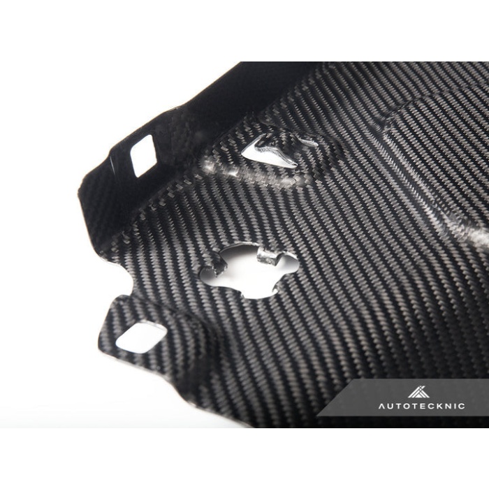 AutoTecknic F95 X5M / F96 X6M / G09 XM Dry Carbon Fiber Cooling Shroud