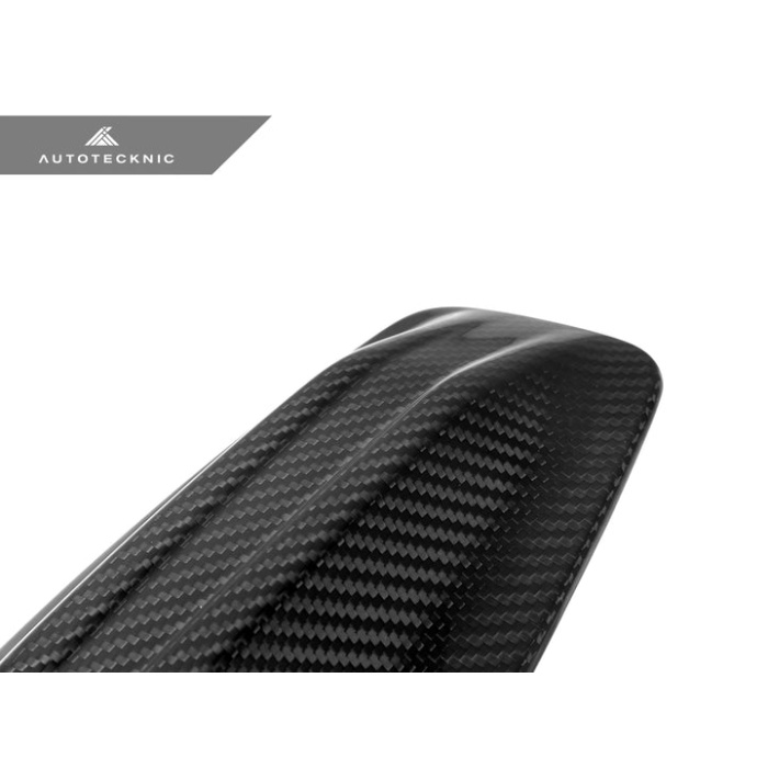 AutoTecknic G60 / G70 / G90 Dry Carbon Roof Antenna